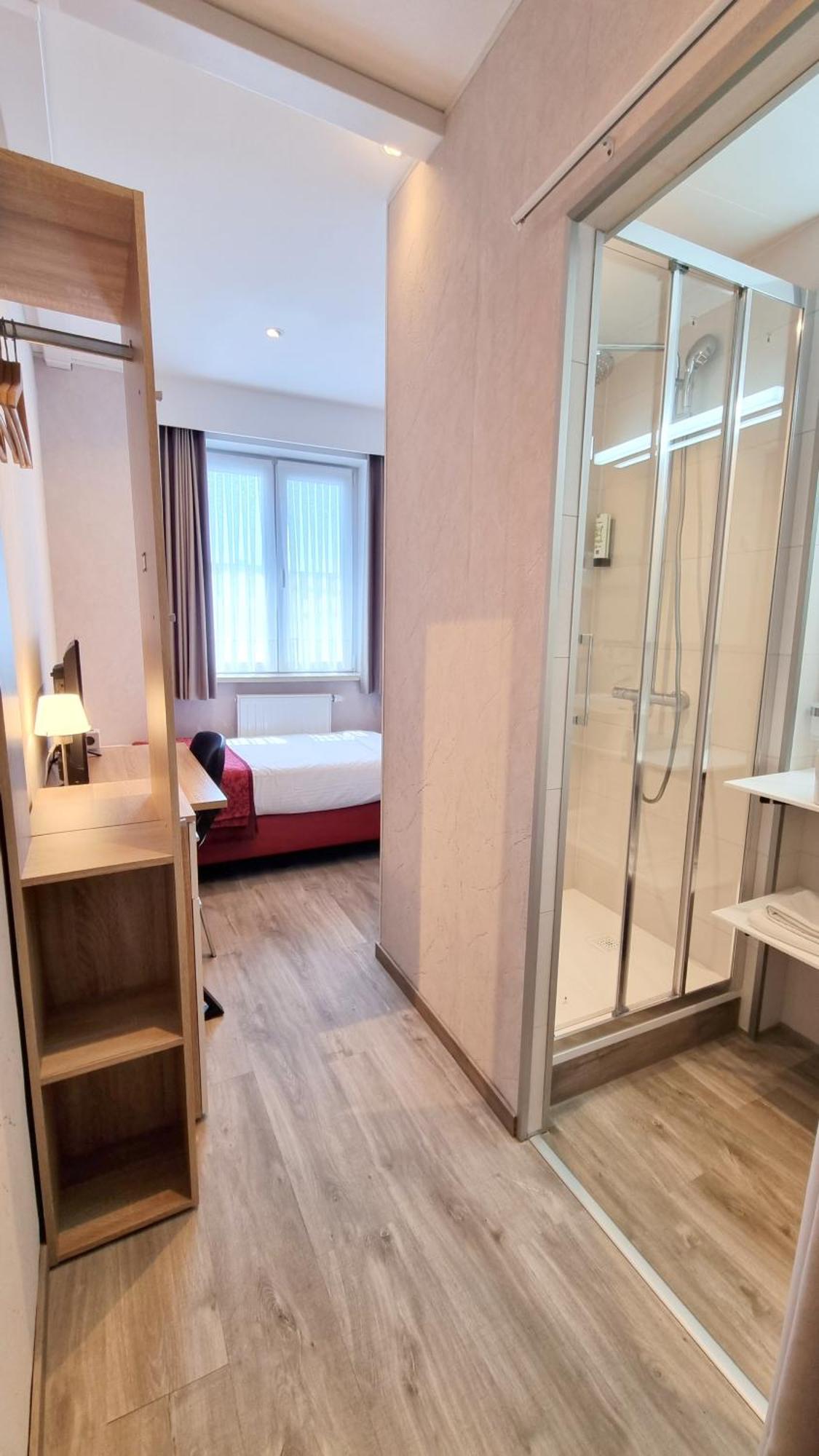 Hotel Cardiff Oostende Quarto foto