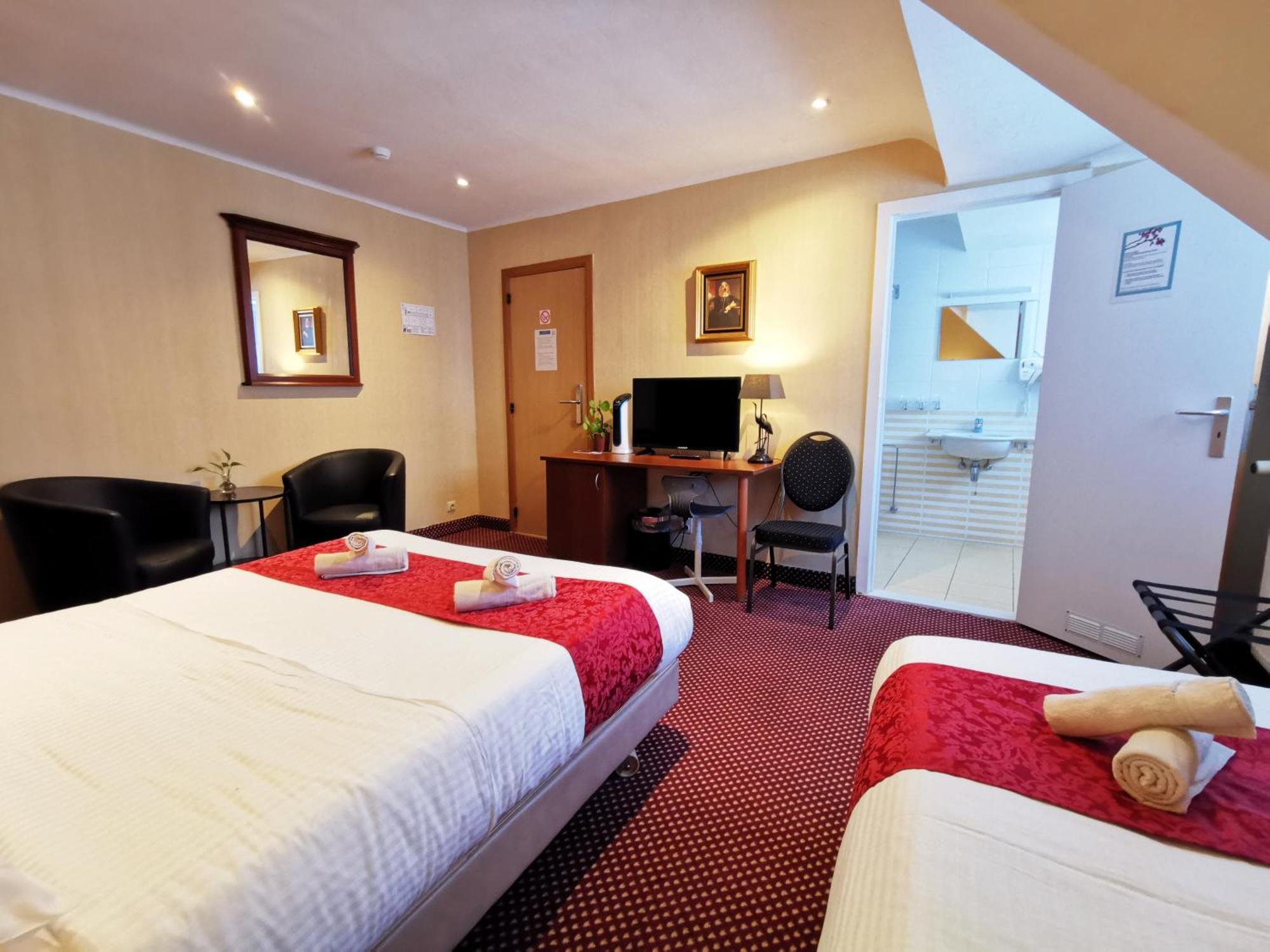 Hotel Cardiff Oostende Quarto foto